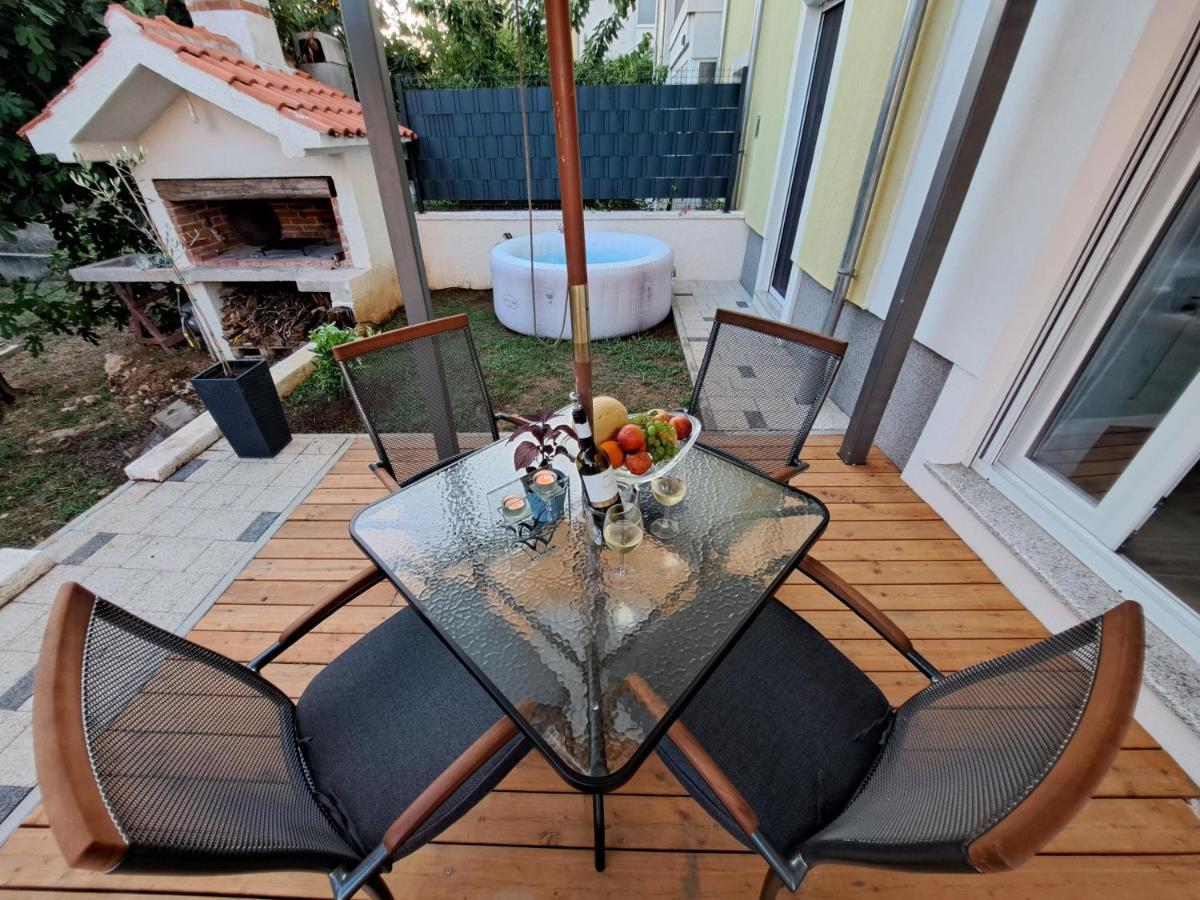 Jalumi Appartement Zadar Buitenkant foto