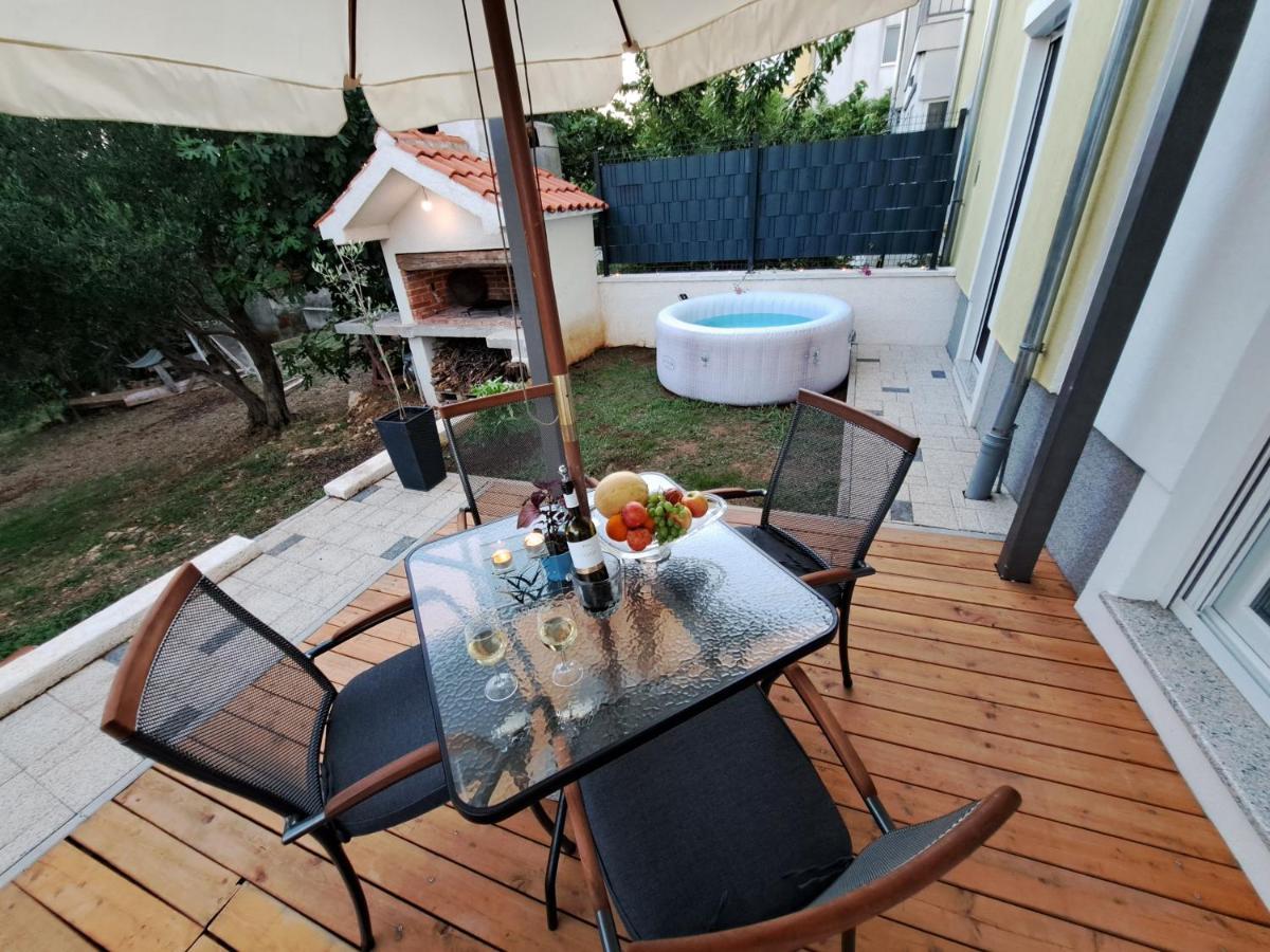 Jalumi Appartement Zadar Buitenkant foto