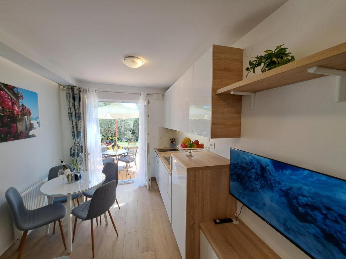 Jalumi Appartement Zadar Buitenkant foto