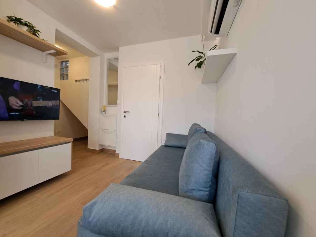 Jalumi Appartement Zadar Buitenkant foto