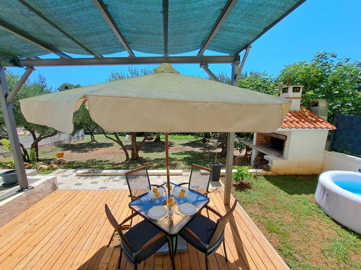 Jalumi Appartement Zadar Buitenkant foto