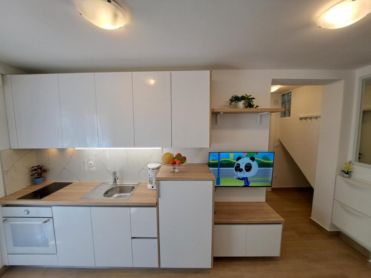 Jalumi Appartement Zadar Buitenkant foto